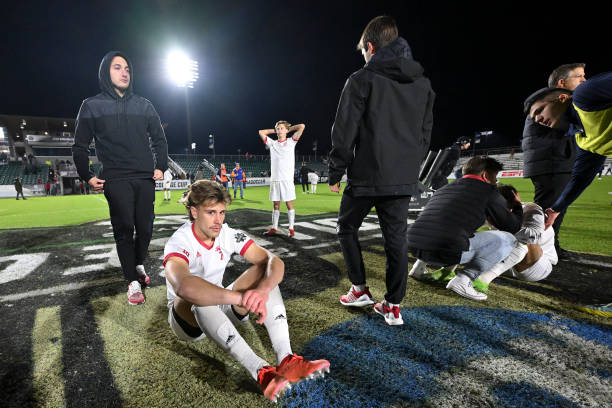 的表现则更 的表现则更