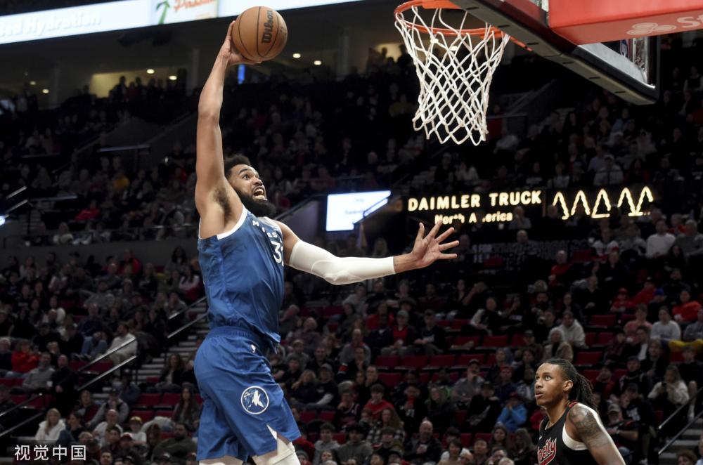 浦的比赛中 浦的比赛中